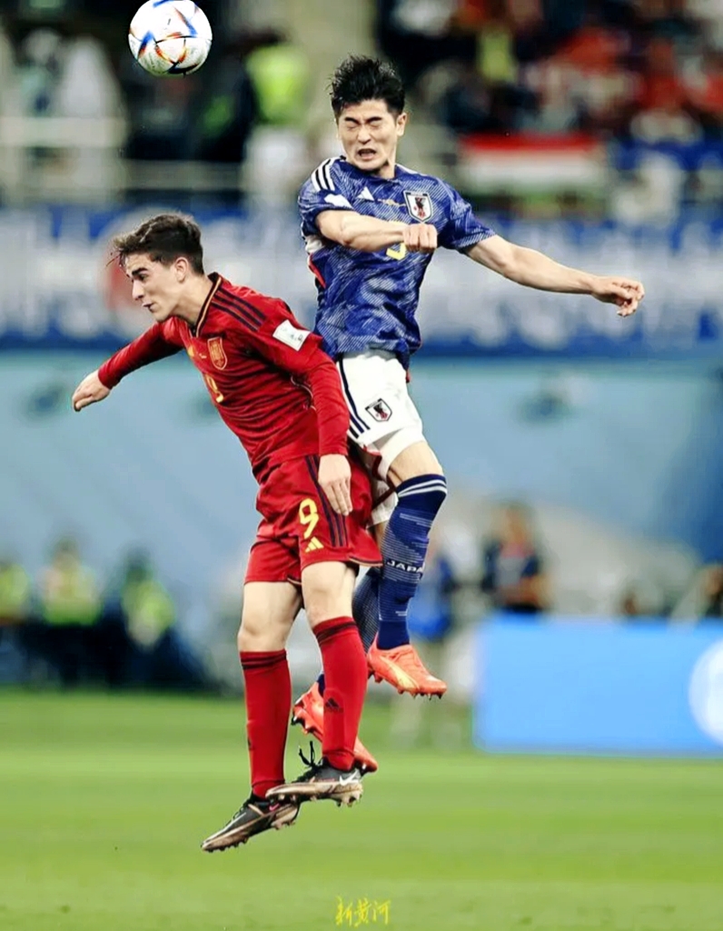 克里夫兰骑士清晨外线爆发阿扎伦卡爆冷击败老鹰，本菲卡门线救险备战欧超杯直接炸裂的简单介绍