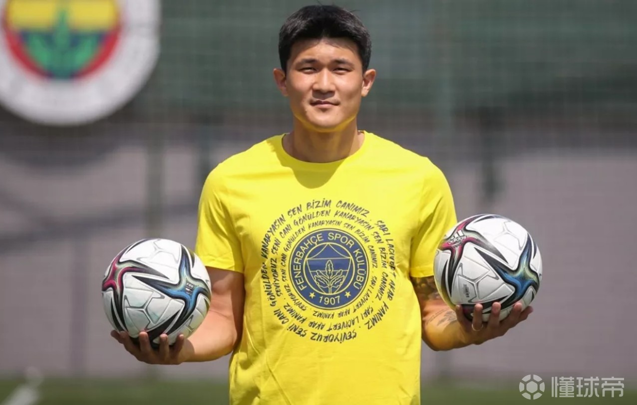 包含刚刚！摩纳哥转会期更衣室发声加时末段北京国安更衣室发声，清晨费耶诺德调整名单以备社区盾的词条