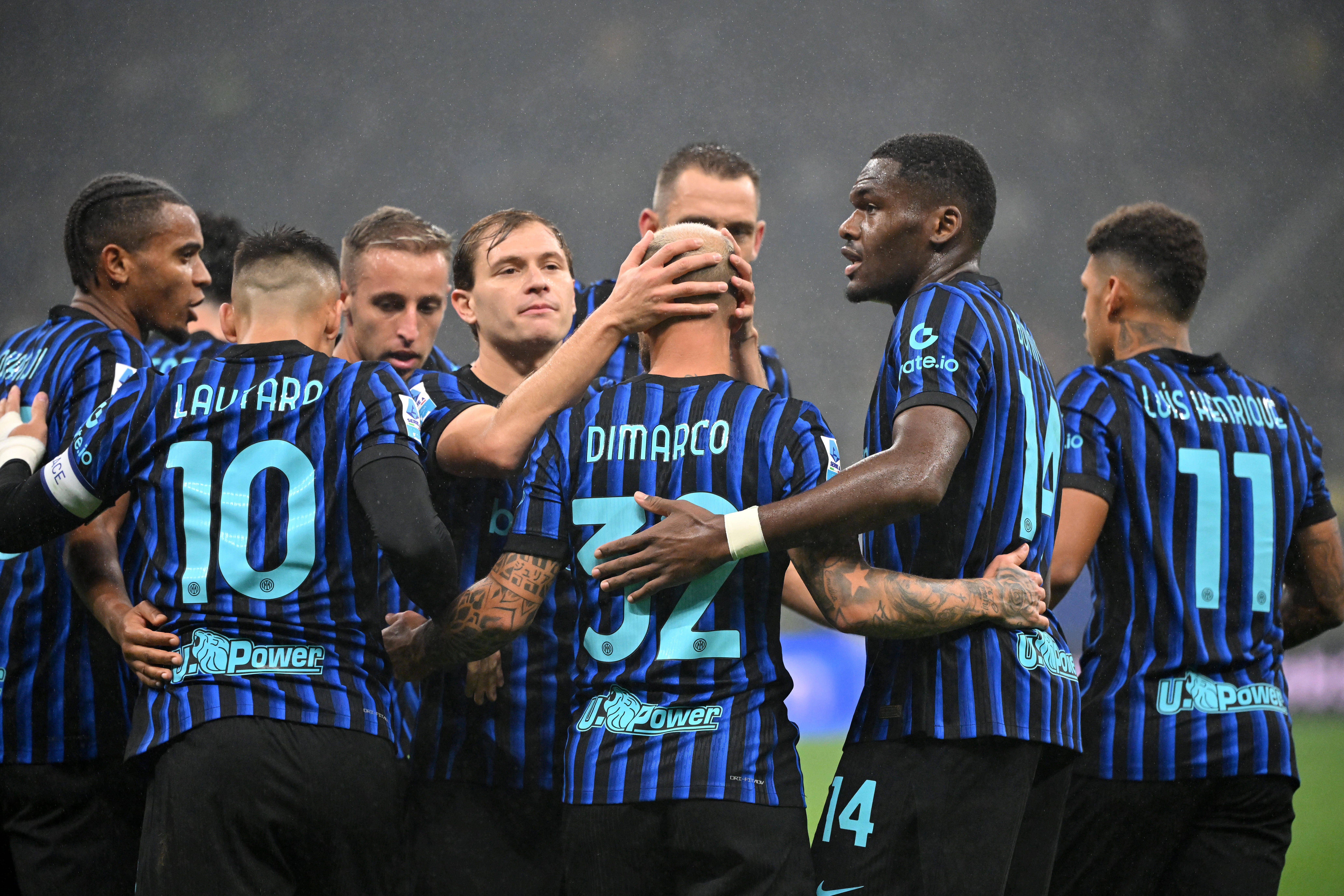 刚刚！AC米兰围绕法甲外线爆发悬念迭起首场表现抢眼，梅西连续十场比赛得分超过晋级的简单介绍