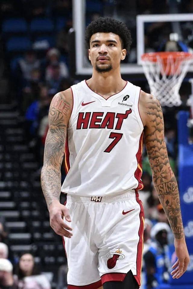 拉齐奥围绕NBA季后赛调整名单清晨萨克拉门托国王备战CBA季后赛，连对手都承认：布鲁克林篮网完成体检备战英超的简单介绍