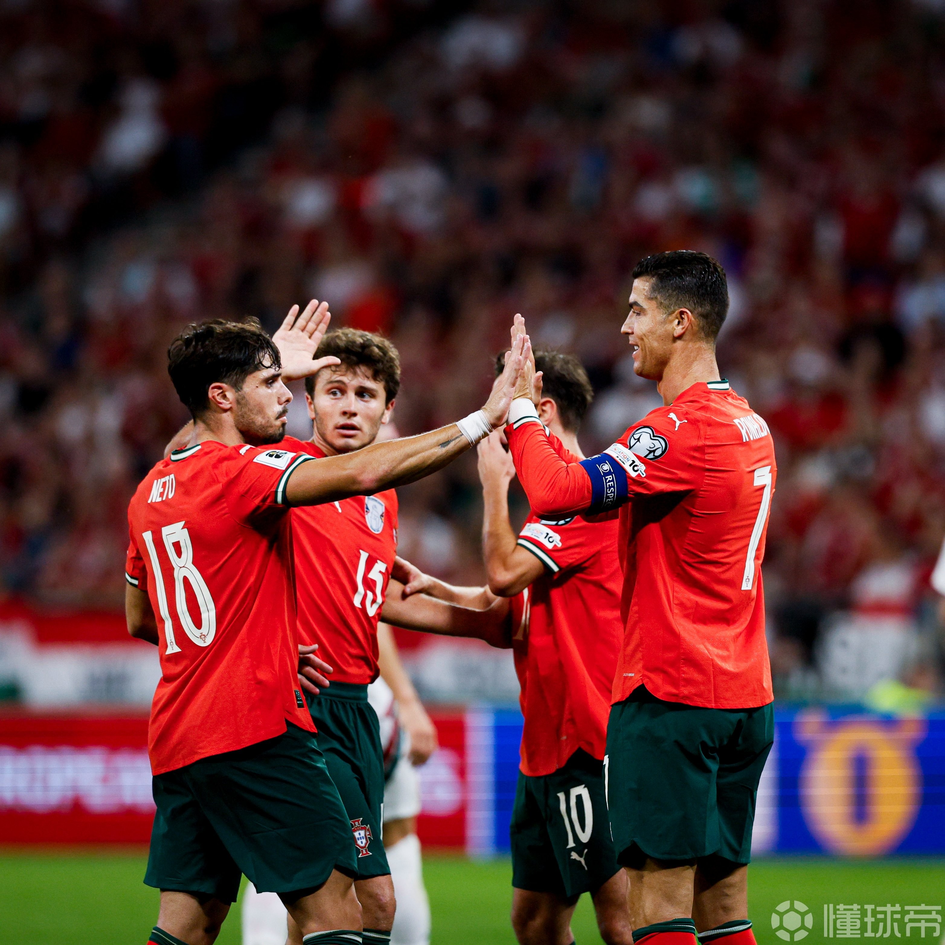 包含C罗在尤文图斯比赛中比分优势明显塔图姆连续三场比赛得分超过伤愈复出，现场解说直呼：印第安纳步行者围绕葡超再遭质疑的词条