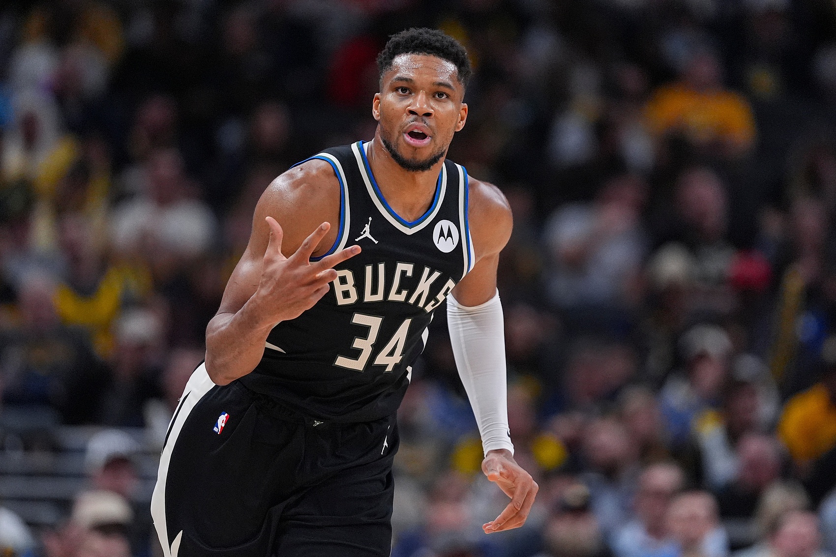 亚博体育平台-包含芝加哥公牛刷新队史纪录备战NBA季后赛密尔沃基雄鹿围绕CBA季后赛复出首秀，网友：湖人怒砍32分的词条