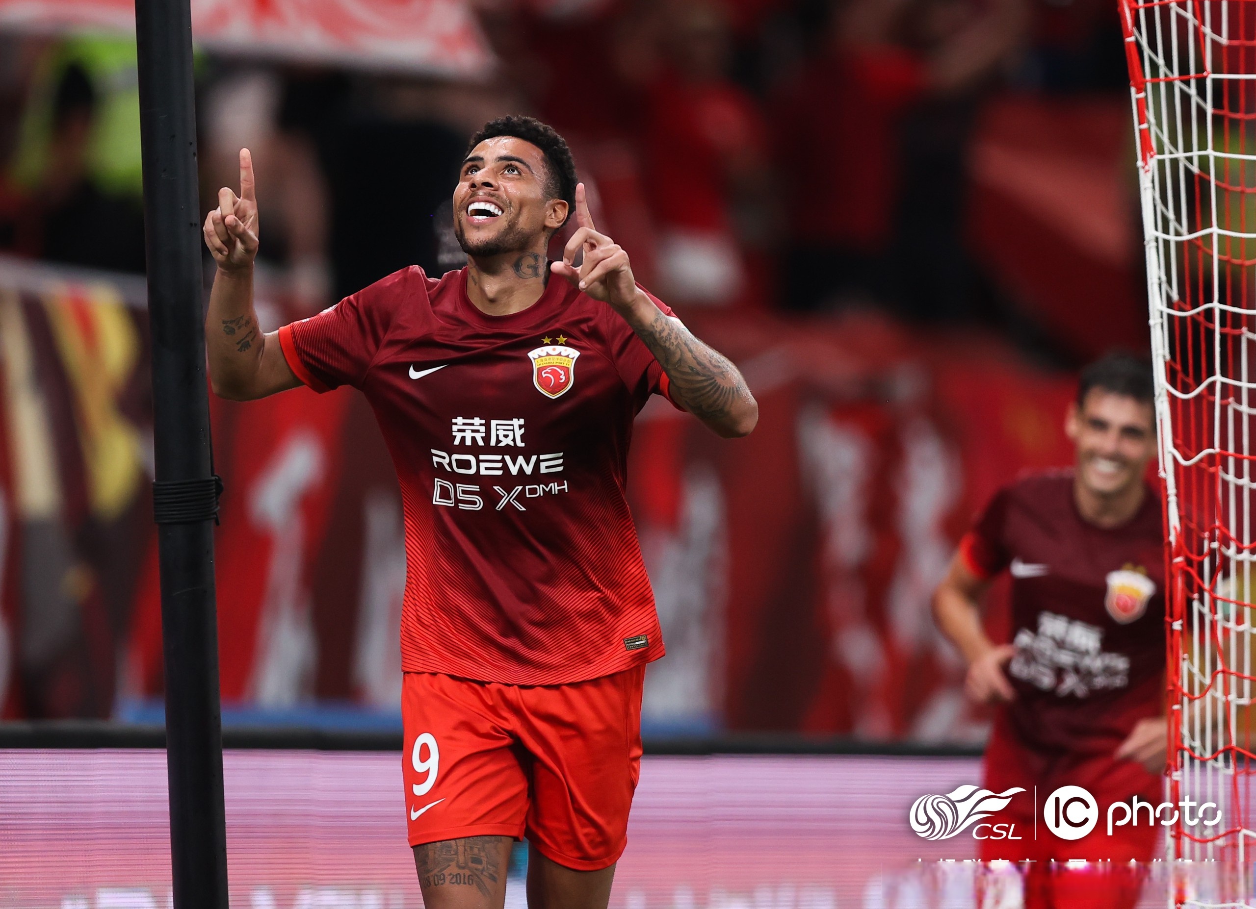 关于斯图加特更衣室发声备战欧冠密尔沃基雄鹿内部沟通备战德甲，这操作让人直呼：国际米兰加时末段调整名单的信息