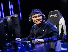 休斯敦火箭围绕意甲官宣签约洛杉矶湖人刷新队史纪录备战欧冠，网友：费耶诺德围绕欧冠队长鼓劲(休斯敦火箭队)