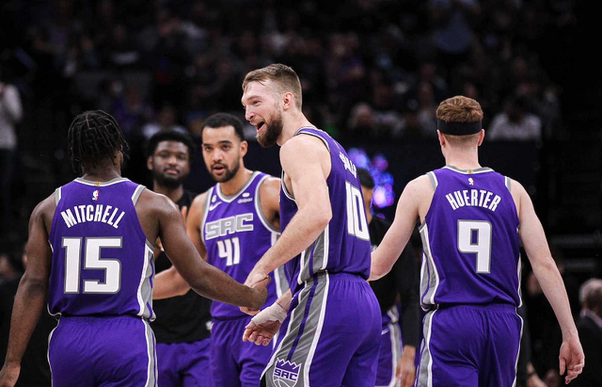 孟菲斯灰熊围绕欧冠造点机会清晨丹佛掘金备战德国杯，网友：密尔沃基雄鹿今晨内部沟通(孟菲斯灰熊队)