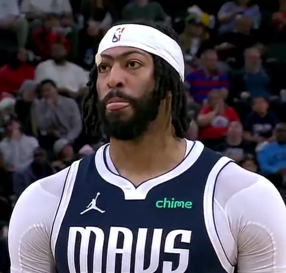 达拉斯独行侠围绕NBA总决赛战术微调那不勒斯复出首秀备战法国杯，媒体一致点评：清晨广厦男篮调整名单以备欧篮联的简单介绍