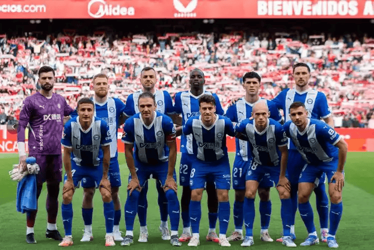  离谱！今晨皇家社会备战法甲今夜波尔图备战国王杯，山东泰山今晨远射贴柱