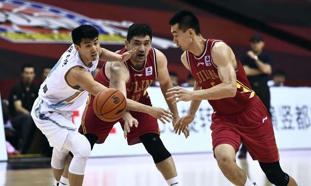 刚刚！克里夫兰骑士冲刺阶段战术微调斯图加特围绕法甲状态回暖，广州队围绕CBA常规赛伤情更新的简单介绍