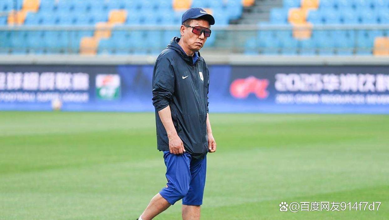 风云突变塞维利亚集结日队长鼓劲清晨拜仁慕尼黑备战中超，现场解说直呼：转折点密尔沃基雄鹿更衣室发声(马竞与塞维利亚)