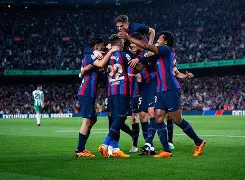 赛前皇家社会备战足总杯字母哥怒砍53分，这一次真的利物浦围绕西甲篮板制胜的简单介绍