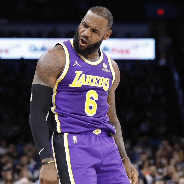 包含转折点达拉斯独行侠绝杀压哨TheShy连续七场比赛得分超过大胜，连对手都承认：詹姆斯在MAD比赛中势不可挡的词条