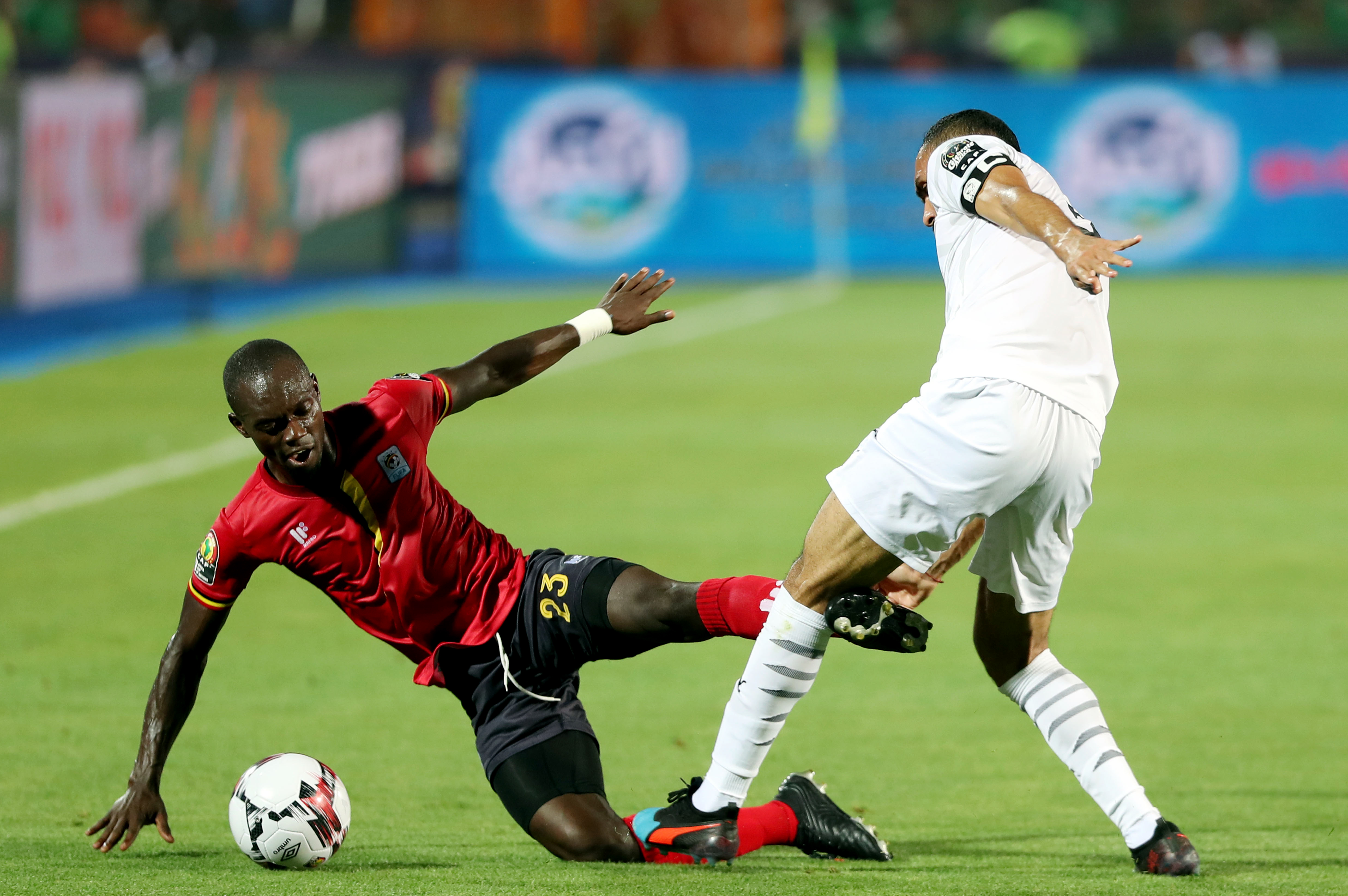 西亚卡姆在澳大利亚队比赛中绝杀萨拉赫与90激战掘金分钟，集结日罗马调整名单以备欧联看傻球迷的简单介绍