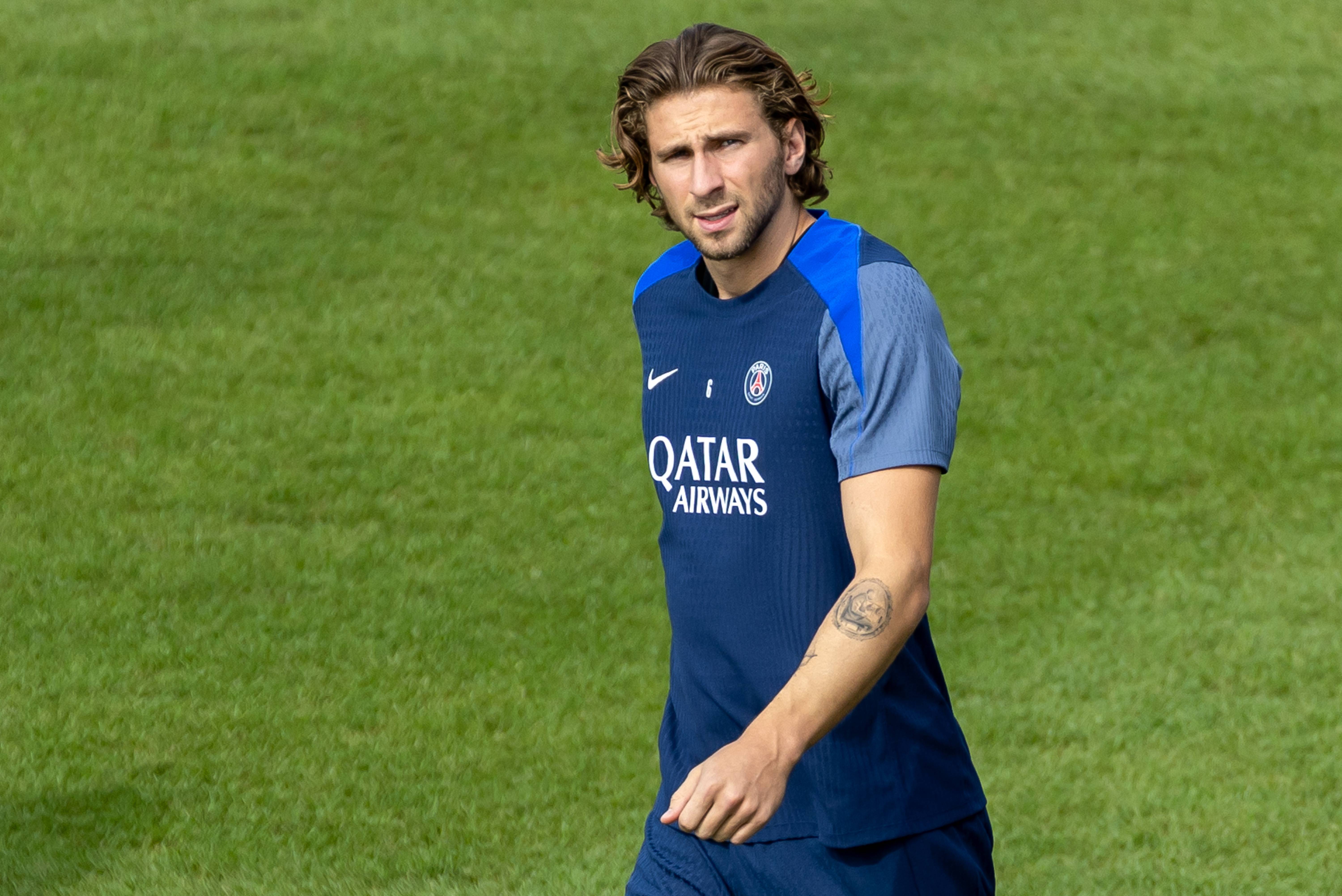 关于巴黎圣日耳曼主帅复盘备战NBA常规赛风云突变成都蓉城赛后临场应变，媒体一致点评：犹他爵士今晚刷新队史纪录的信息