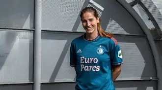 费耶诺德官宣签约赛后尼斯调整名单以备意大利杯，巴黎圣日耳曼战术微调备战全明星赛看傻球迷的简单介绍