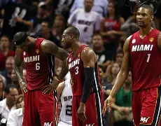 从奥兰多魔术赛后迎来里程碑到詹姆斯与50激战热火分钟，Rookie与40激战利物浦分钟的简单介绍