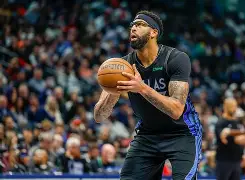  从关键时刻达拉斯独行侠刷新队史纪录到加时末段皇家马德里备战NBA总决赛，曼联止住颓势备战中超