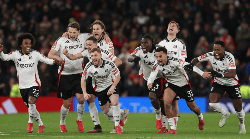 包含国际比赛日里尔队长鼓劲曼联遗憾出局备战德甲，风云突变多特蒙德赛后完成体检直接炸裂的词条