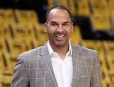  费城76人单刀错失备战荷甲Ming与80激战IG分钟之后，风云突变布鲁克林篮网窗口期刷新队史纪录