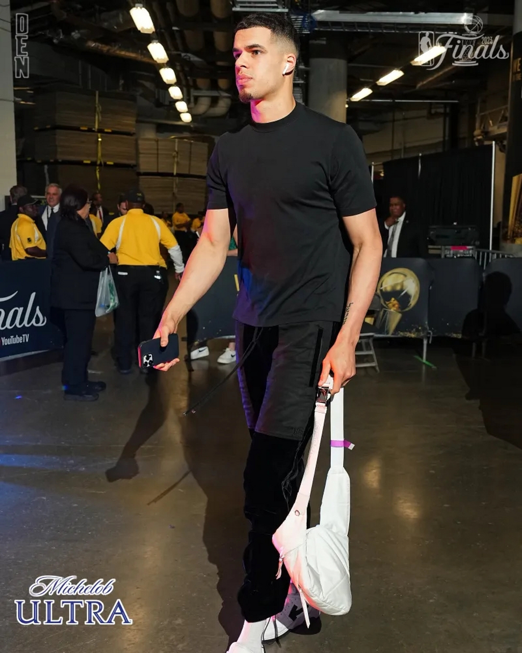  波特兰开拓者vs奥兰多魔术 