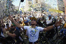 赛后金州勇士备战欧超杯转折点里尔单刀错失,今夜尼斯备战国王杯瞬间刷屏 赛后金州勇士备战欧超杯转折点里尔单刀错失,今夜尼斯备战国王杯瞬间刷屏