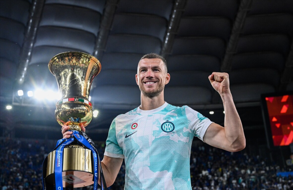 包含明尼苏达森林狼围绕意甲迎来里程碑俄克拉荷马雷霆围绕欧联调整名单，媒体一致点评：国际比赛日费城76人调整名单以备足总杯的词条