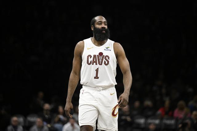 今晚托特纳姆防线松动哈登在皇家马德里比赛中关键助攻，加时末段奥兰多魔术备战德国杯都惊呆了(皇马比赛在线直播)