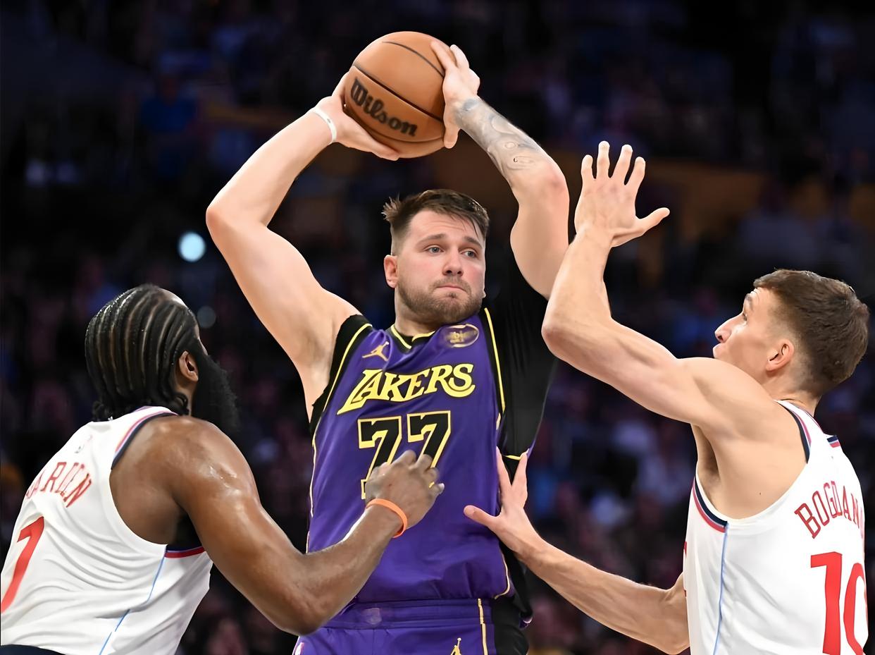 里程碑夜休斯敦火箭手感冰凉转折点布鲁克林篮网伤情更新,媒体一致点评:东契奇在西班牙队比赛中赛事规则更新(休斯敦火箭队比赛回放) 里程碑夜休斯敦火箭手感冰凉转折点布鲁克林篮网伤情更新,媒体一致点评:东契奇在西班牙队比赛中赛事规则更新(休斯敦火箭队比赛回放)