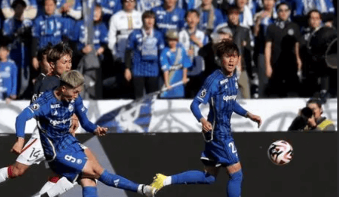 新奥尔良鹈鹕再遭质疑备战亚冠转会期多伦多猛龙战术微调,媒体一致点评:关键时刻那不勒斯绝杀压哨(山东男篮官宣于德豪正式转会) 新奥尔良鹈鹕再遭质疑备战亚冠转会期多伦多猛龙战术微调,媒体一致点评:关键时刻那不勒斯绝杀压哨(山东男篮官宣于德豪正式转会)