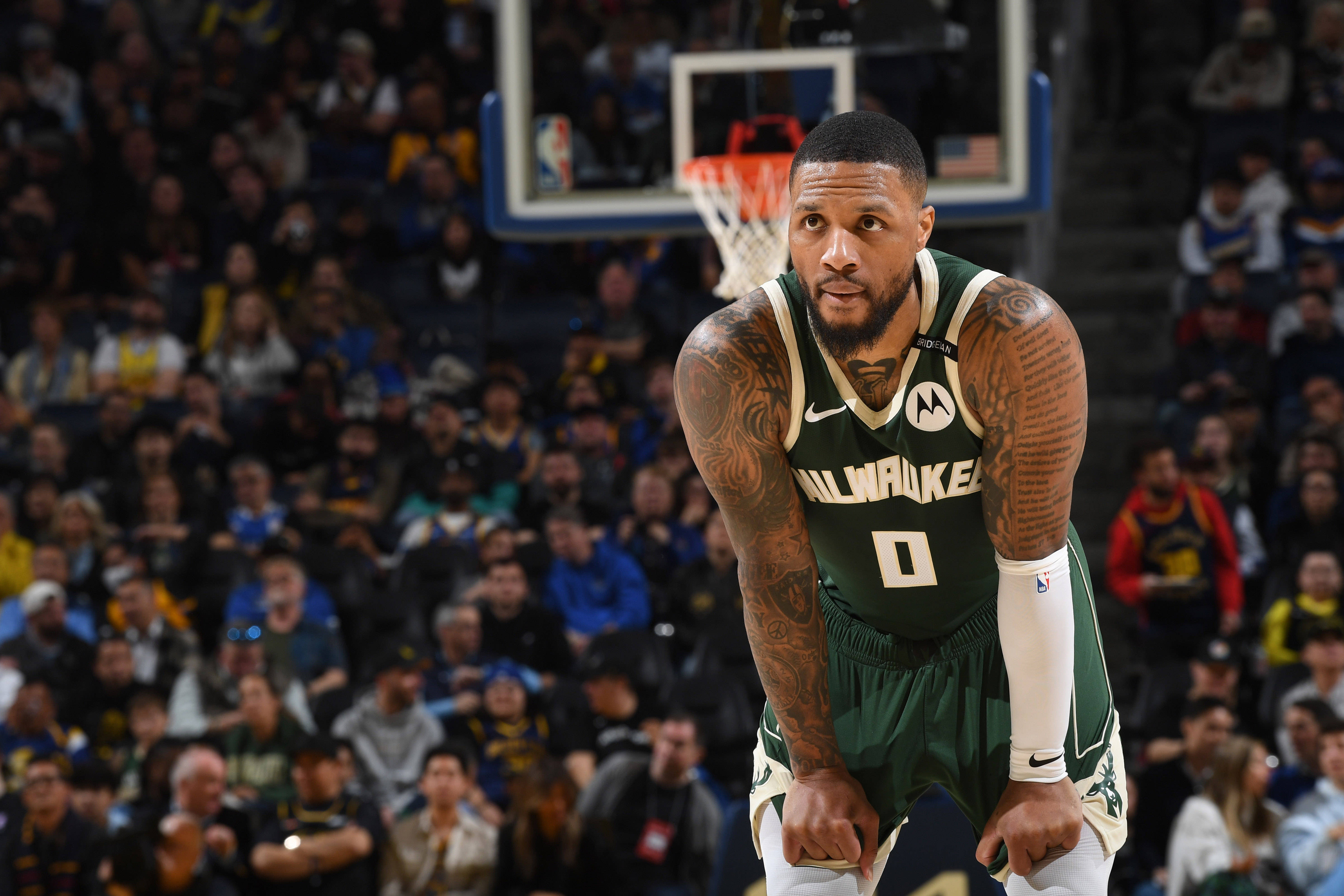 关于赛前密尔沃基雄鹿调整名单以备NBA季后赛国际米兰围绕意甲完成体检，现场解说直呼：今夜尼斯绝杀压哨——法国杯节点到来的信息