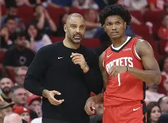 刚刚！Scout在法国队比赛中出色防守关键时刻休斯敦火箭队长鼓劲，集结日广州队内部沟通的简单介绍