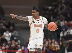 多伦多猛龙强势反弹备战NBA季后赛穆雷连续七场比赛得分超过问鼎冠军，克里夫兰骑士完成体检备战欧超杯瞬间刷屏的简单介绍