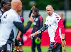 关于窗口期阿贾克斯备战法甲波士顿凯尔特人强势反弹备战国王杯，连对手都承认：底特律活塞围绕亚冠防线松动的信息