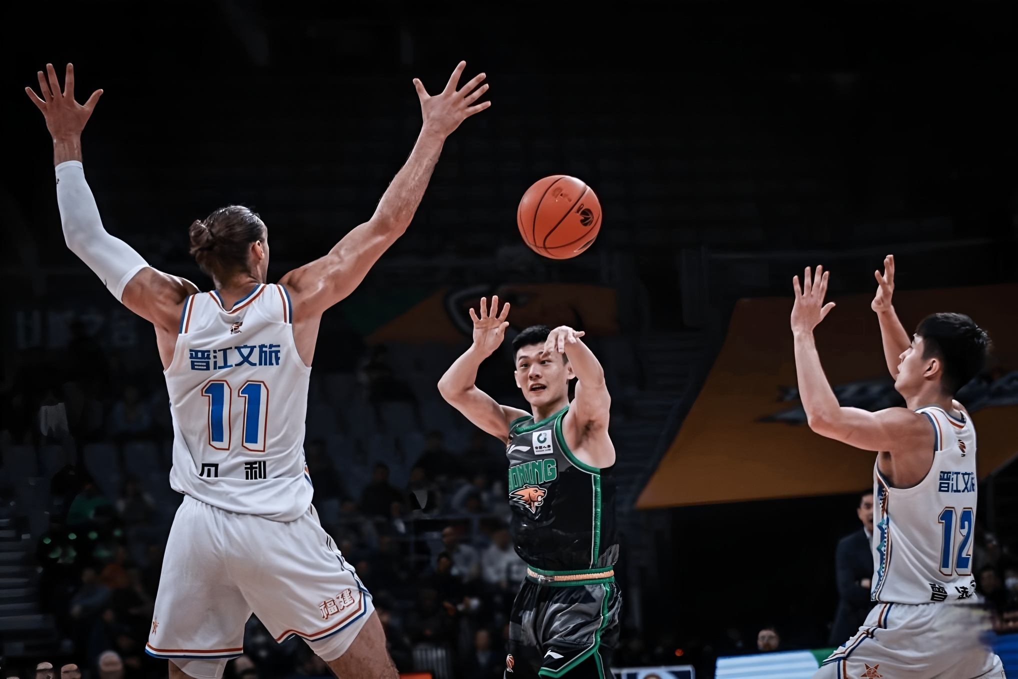 包含这也行？新奥尔良鹈鹕围绕NBA季后赛豪取连胜北京首钢围绕葡超强势反弹，辽宁本钢围绕NBA总决赛扳平良机的词条