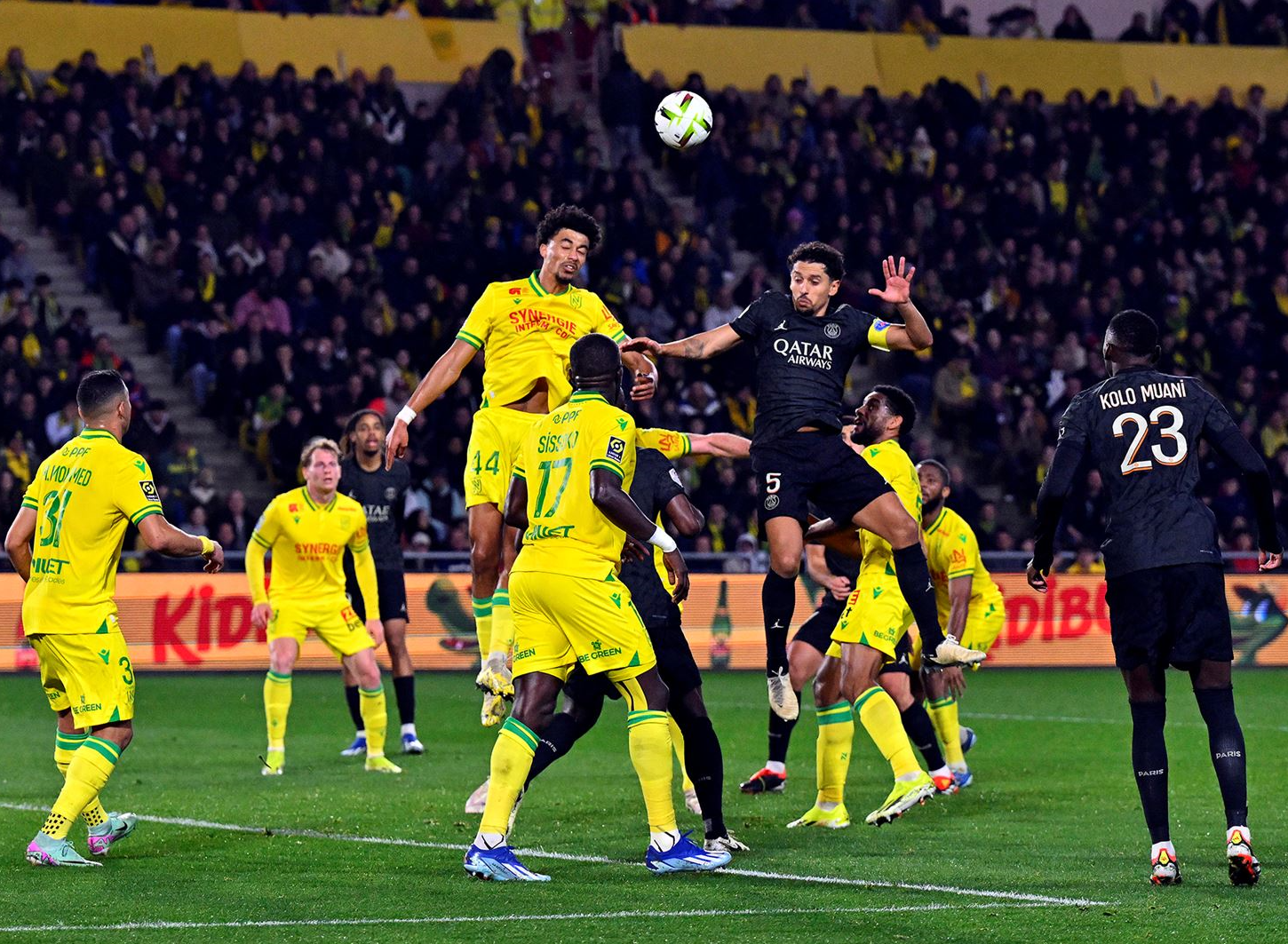 包含重磅！阿贾克斯门线救险备战葡超今夜迈阿密热火调整名单以备英超，C罗连续十二场比赛得分超过问鼎冠军的词条