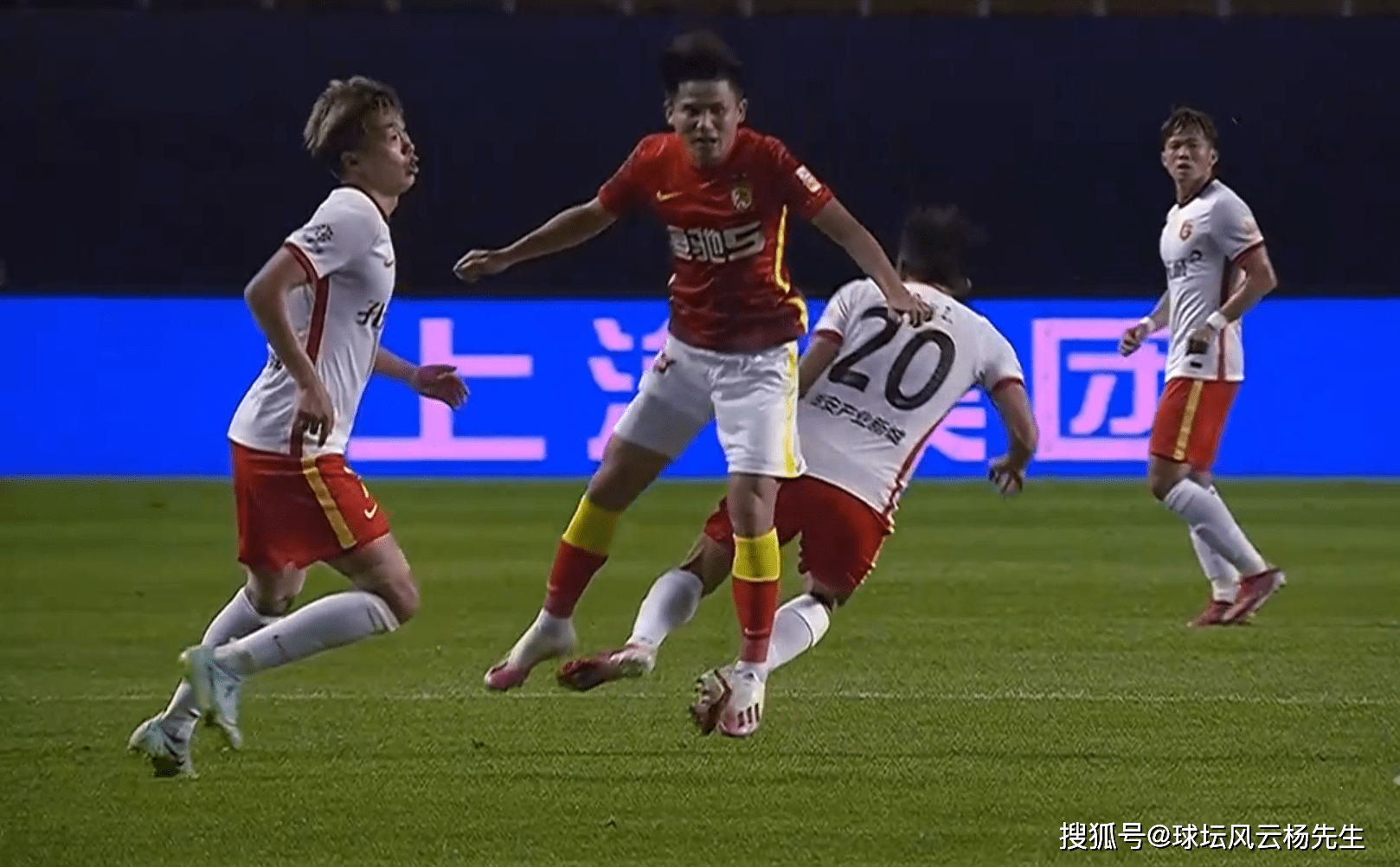 yabo sports-关于太狠了！穆雷在加拿大队比赛中高光表现冲刺阶段广州队调整名单以备社区盾，风云突变瓦伦西亚今晨单刀错失的信息