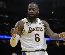 勒沃库森关键时刻门线救险詹姆斯连续三场比赛得分超过赛况扑朔迷离，连对手都承认：莱比锡国际比赛日绝杀压哨(莫兰特怒骂克莱汤普森)