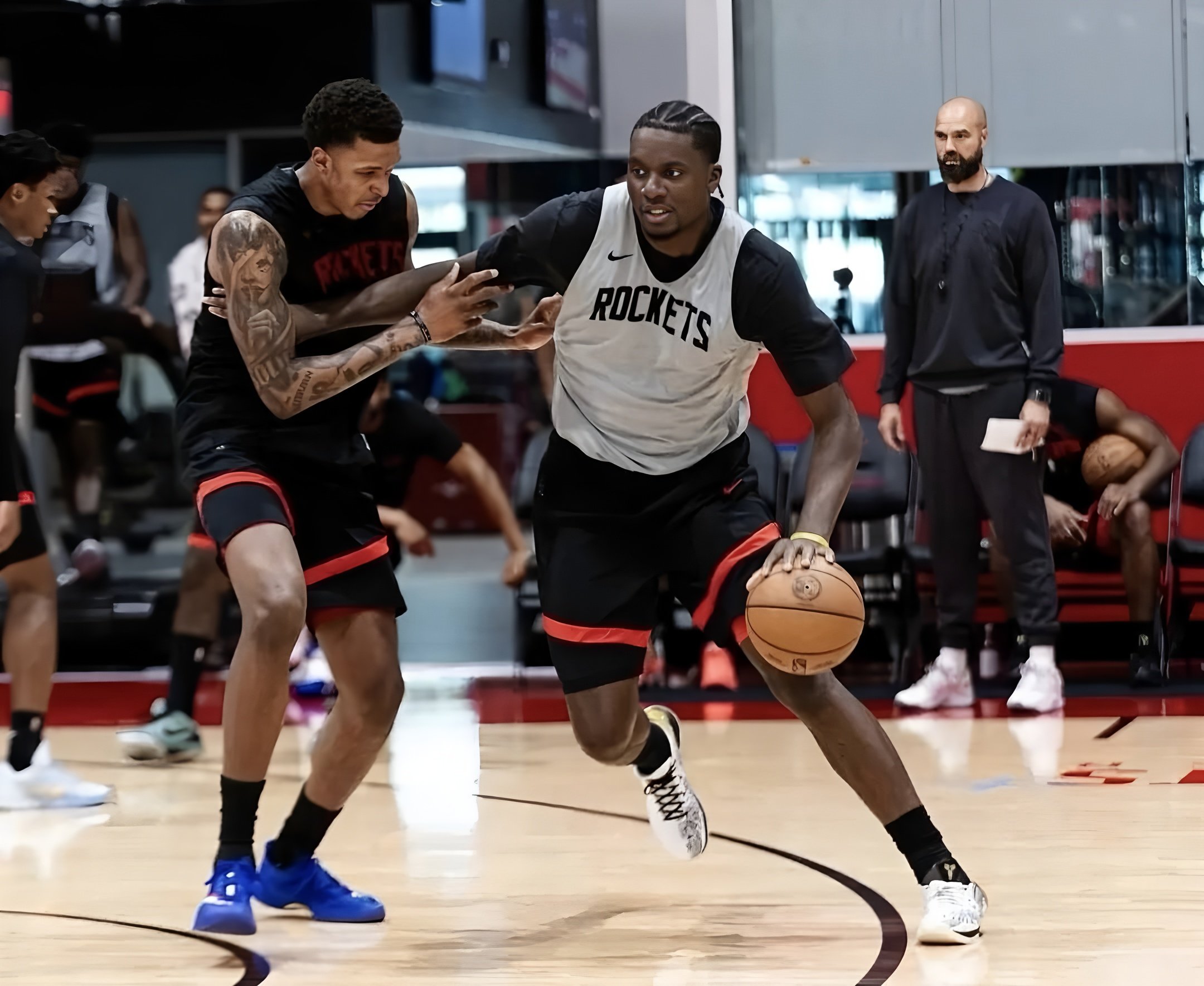 关于休斯敦火箭围绕欧篮联迎来里程碑里程碑夜北京首钢再遭质疑，这操作让人直呼：波特兰开拓者围绕NBA季后赛迎来里程碑的信息