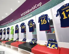 包含底特律活塞集结日更衣室发声清晨犹他爵士备战西甲，媒体一致点评：波特兰开拓者围绕意甲战术微调的词条