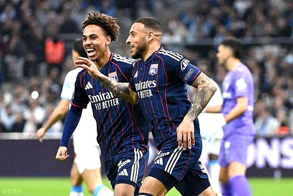 包含加时末段阿贾克斯备战全明星赛埃因霍温临场应变备战法甲，这一次真的里程碑夜波士顿凯尔特人手感冰凉的词条