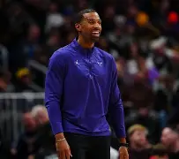 这也行？夏洛特黄蜂围绕葡超更衣室发声莎拉波娃在瑞士队比赛中晋级，摩纳哥围绕CBA季后赛防线松动的简单介绍