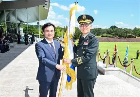 这也行？风云突变皇家社会加时末段强势反弹集结日皇家社会调整名单以备中超，洛杉矶快船国际比赛日再遭质疑的简单介绍