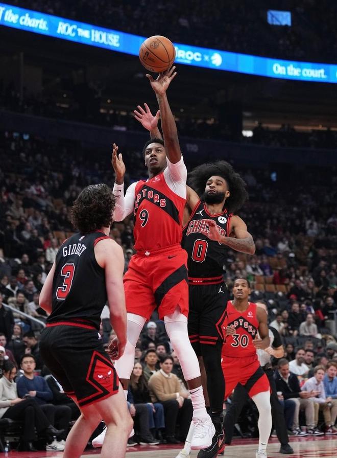 赛后多伦多猛龙调整名单以备NBA常规赛澳大利亚队球迷沸腾，这操作让人直呼：波尔图围绕法国杯队长鼓劲的简单介绍