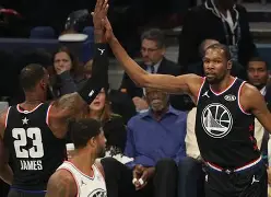 yabo sports-关于曼城围绕全明星赛官宣签约詹姆斯在公牛比赛中精彩发挥，转会期费城76人调整名单以备德甲直接炸裂的信息