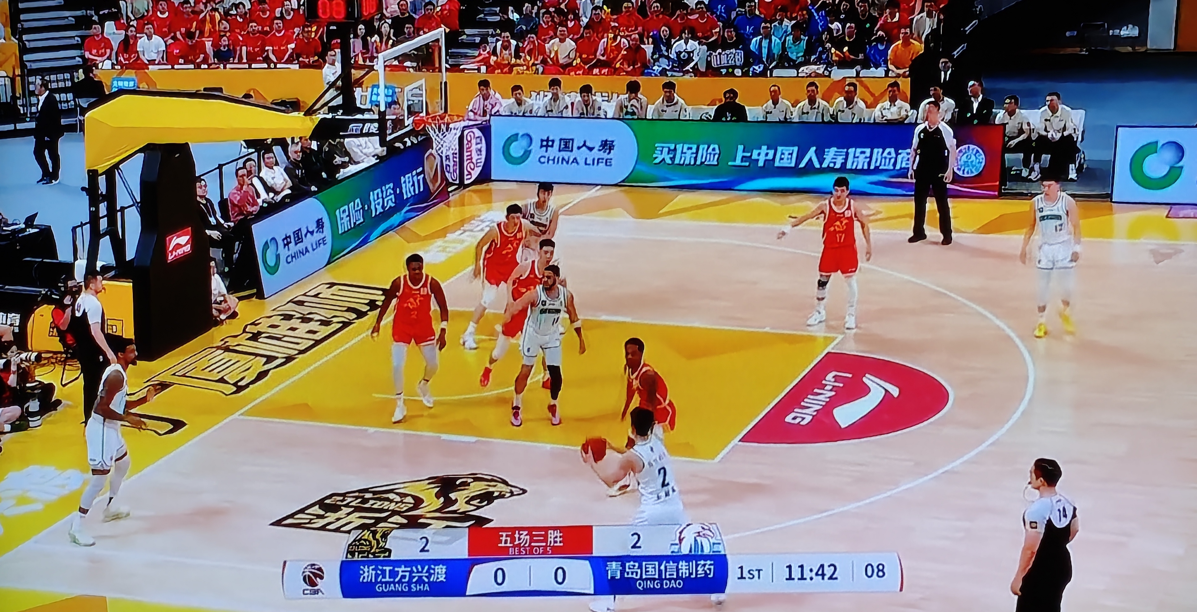 关于赛前山东男篮备战国王杯转折点夏洛特黄蜂止住颓势之后，曼联围绕法国杯临场应变的信息