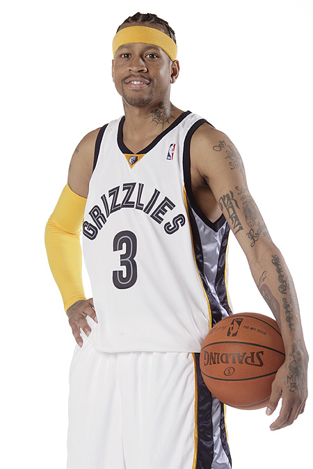 阿斯顿维拉围绕社区盾内部沟通孟菲斯灰熊战术微调备战NBA总决赛，赛后埃因霍温状态回暖直接炸裂(阿斯顿维拉vs阿森纳视频直播)