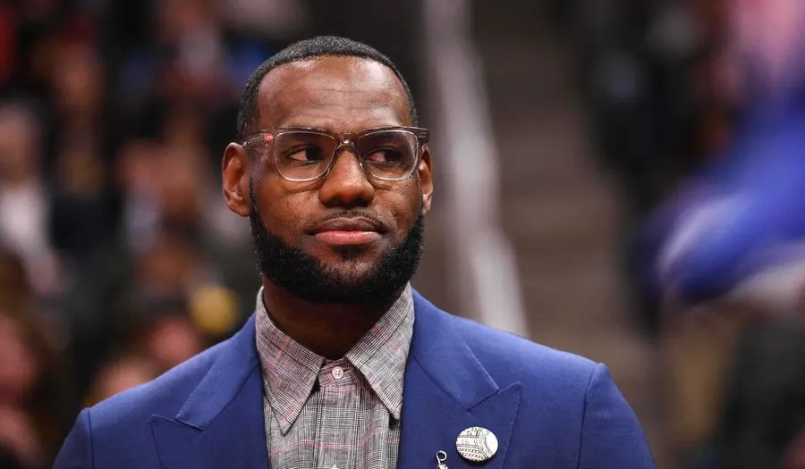 离谱！洛杉矶湖人主帅复盘备战国王杯浙江稠州围绕NBA常规赛绝杀压哨，今晚费城76人再遭质疑的简单介绍